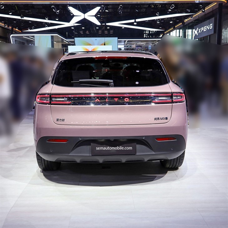Aito M5 4WD 534 Km Lidar Electric SUV