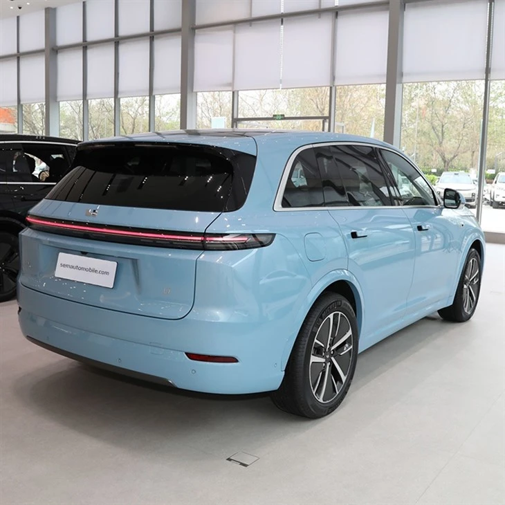 Lixiang L7 5-Seater Car with Extended Range