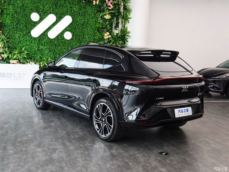 Im Ls7 Pure Electric Luxury Large SUV With Future Wisdom Cabin
