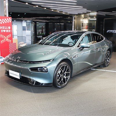 سدان اسپرت متوسط ​​XPENG P7i